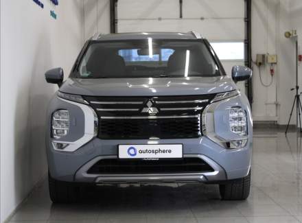 Mitsubishi - Outlander