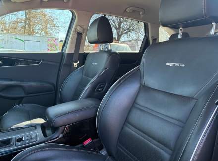 Kia - Sorento