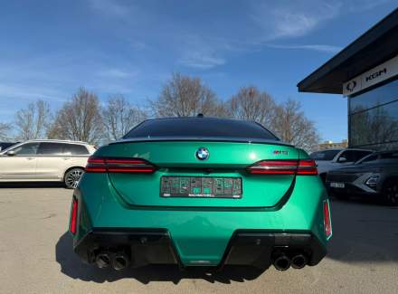 BMW - M5