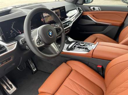 BMW - X7