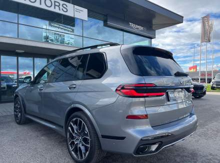 BMW - X7