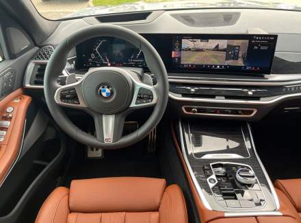 BMW - X7