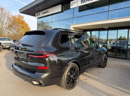 BMW - X7