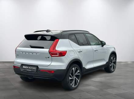 Volvo - XC40