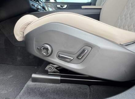Volvo - XC60