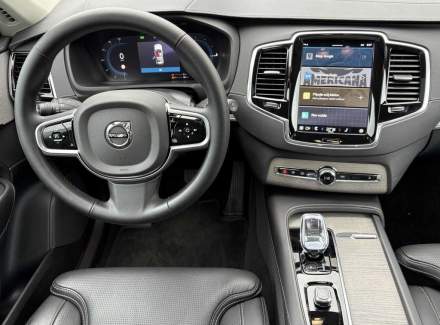 Volvo - XC90