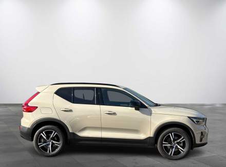 Volvo - XC40