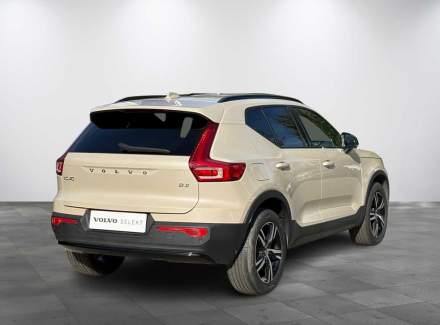 Volvo - XC40