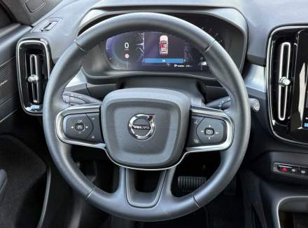 Volvo - XC40