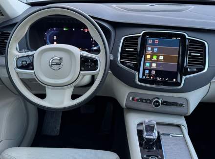 Volvo - XC90