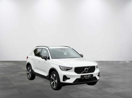 Volvo - XC40