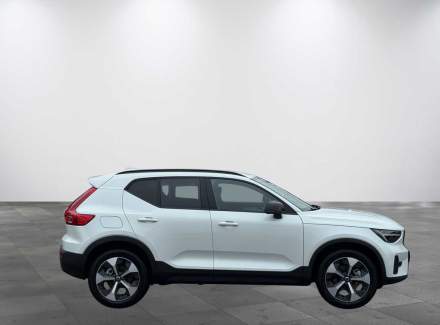 Volvo - XC40