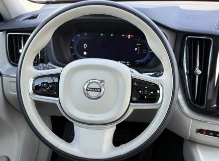 Volvo - XC60