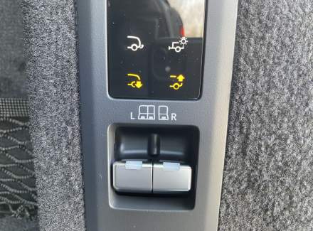 Land Rover - Range Rover Sport