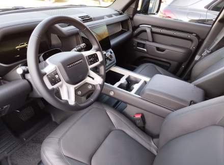 Land Rover - Defender