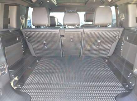 Land Rover - Defender