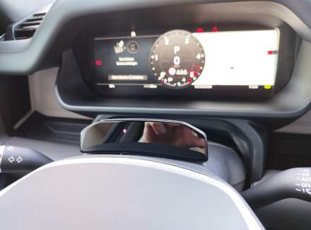 Land Rover - Defender