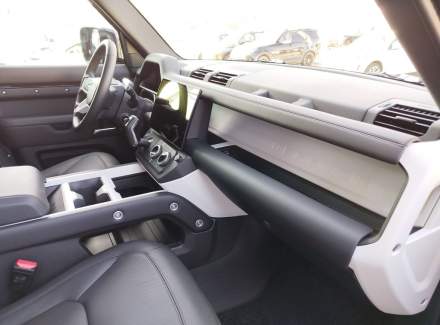 Land Rover - Defender