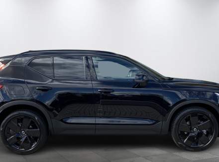 Volvo - XC40
