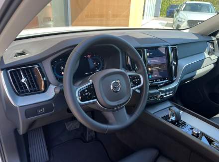Volvo - XC60