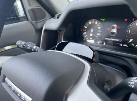 Land Rover - Defender