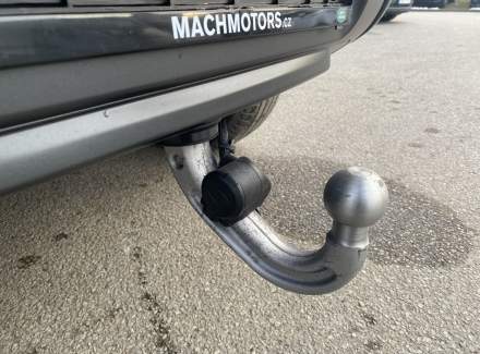 Land Rover - Defender