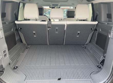 Land Rover - Defender