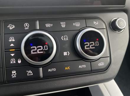 Land Rover - Defender