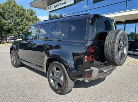 Land Rover - Defender