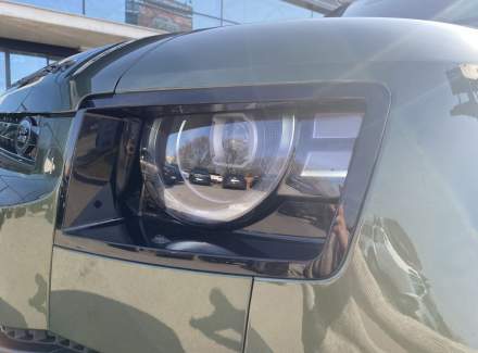 Land Rover - Defender