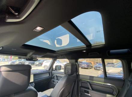 Land Rover - Defender