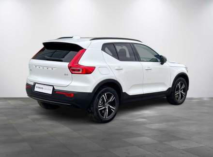 Volvo - XC40