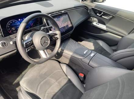 Mercedes-Benz - E-class