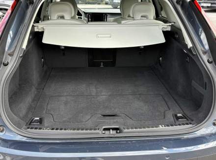 Volvo - V90