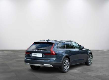 Volvo - V90
