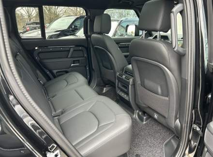 Land Rover - Defender