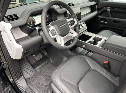 Land Rover - Defender