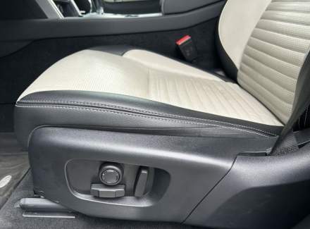 Land Rover - Discovery Sport