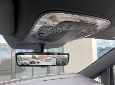 Mercedes-Benz - V-class