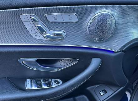 Mercedes-Benz - E-class