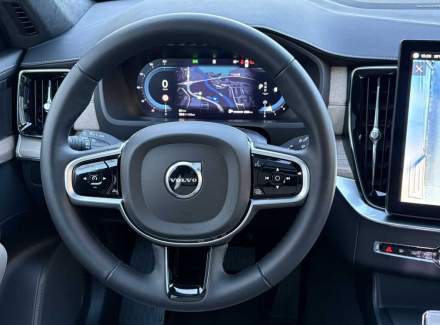 Volvo - XC90
