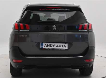 Peugeot - 5008