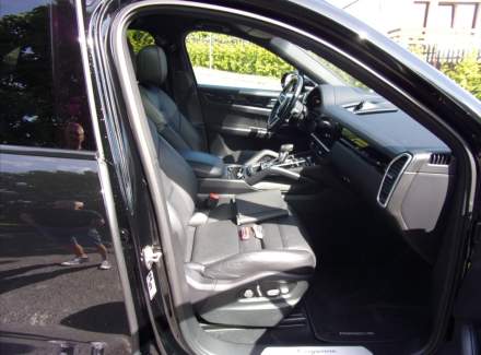 Porsche - Cayenne
