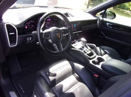 Porsche - Cayenne