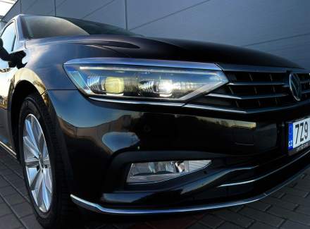 Volkswagen - Passat