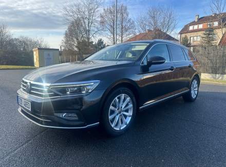 Volkswagen - Passat