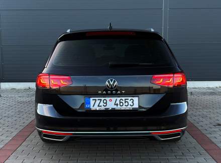 Volkswagen - Passat