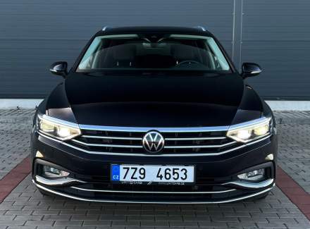 Volkswagen - Passat