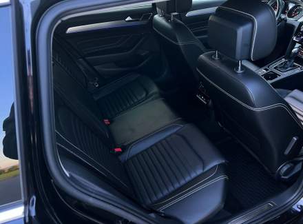 Volkswagen - Passat