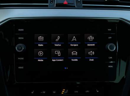 Volkswagen - Passat